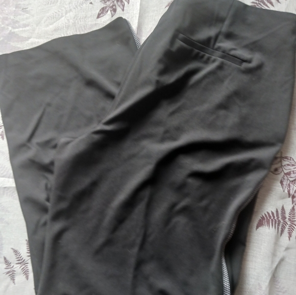 Trousers - Picture 2 of 3